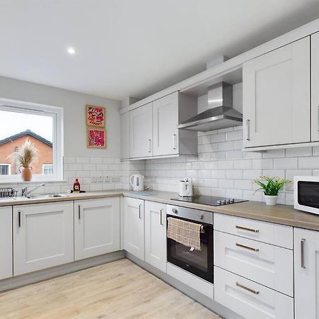 Contemporary 2-Bedroom Apartment ベルファスト エクステリア 写真